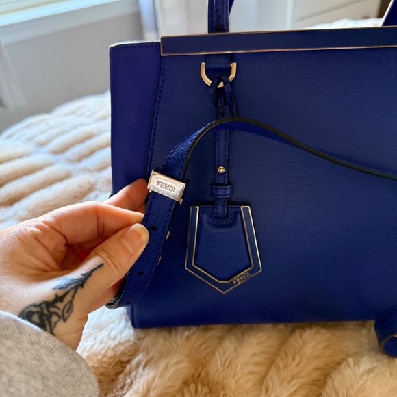 Fendi 2Jour Small Handbag - Picture 2 of 7